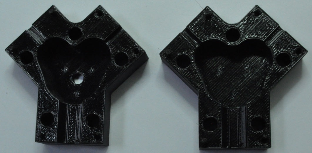 "Y" shell for antenna dipole without connector